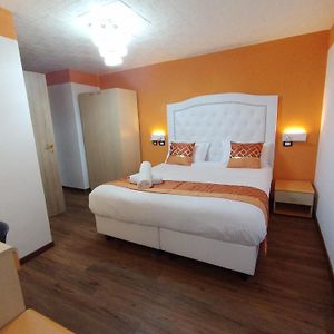 Camera con letto queen size
